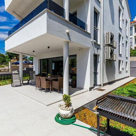 Apartment "Villa M" กอสเตรนา ภายนอก รูปภาพ