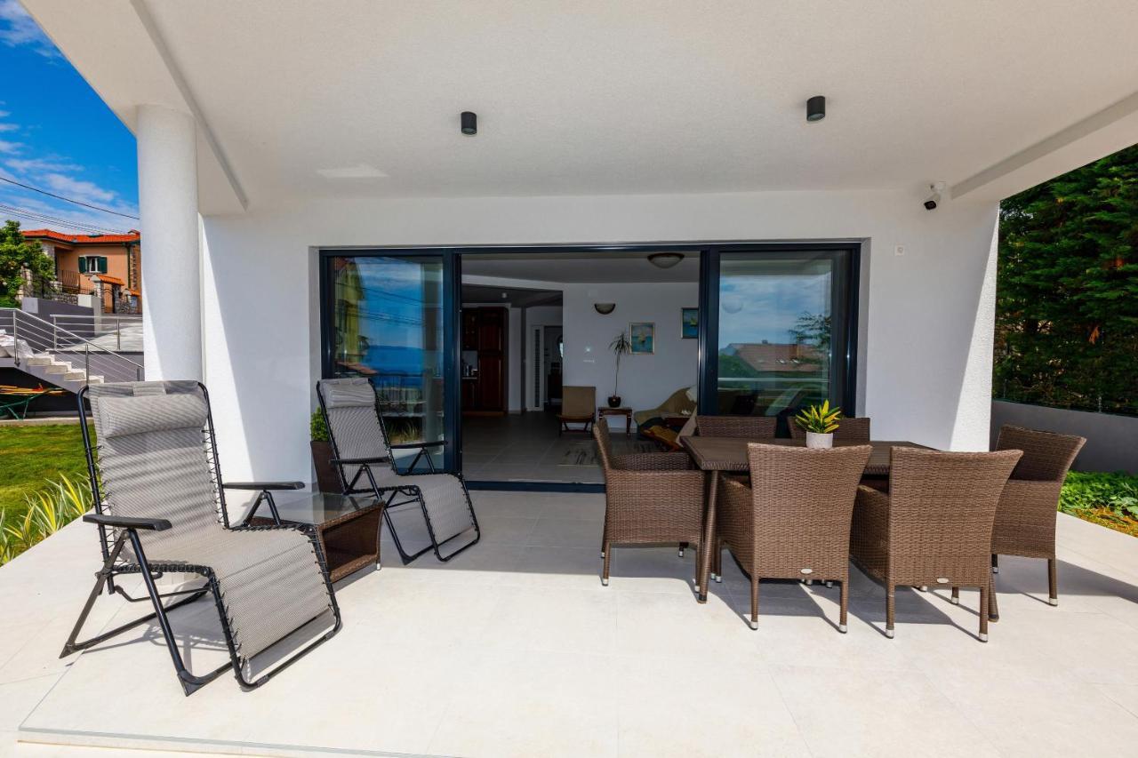 Apartment "Villa M" กอสเตรนา ภายนอก รูปภาพ